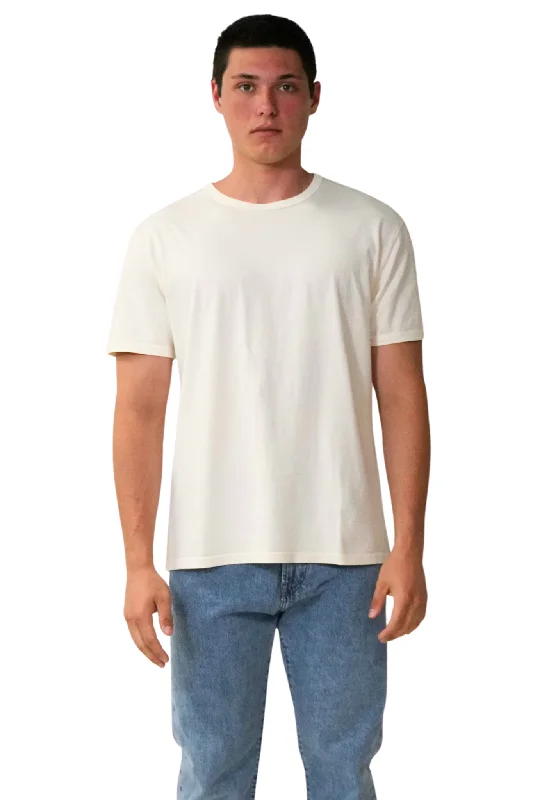 Men's short-sleeve sleek neutral-pale-taupe shirt-T-Shirt in Milk