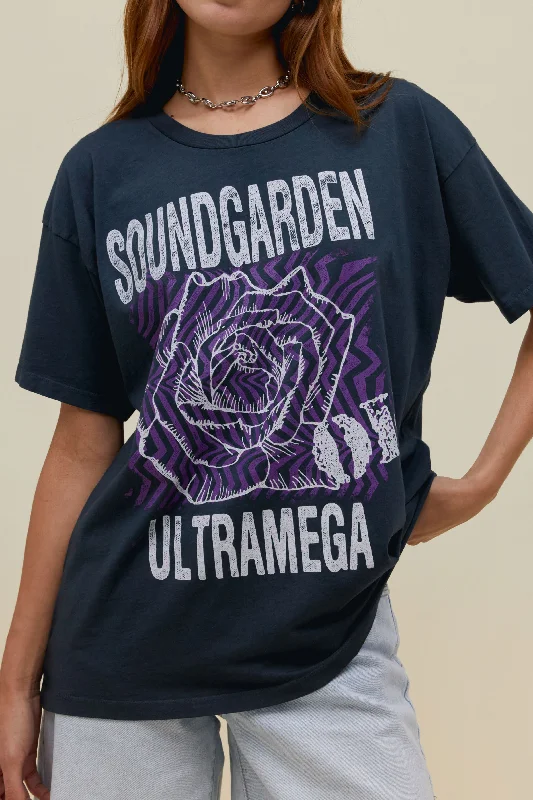 Men's short-sleeve sporty subtle-soft-pure-tonal shirt-Soundgarden Ultra Mega Merch Tee