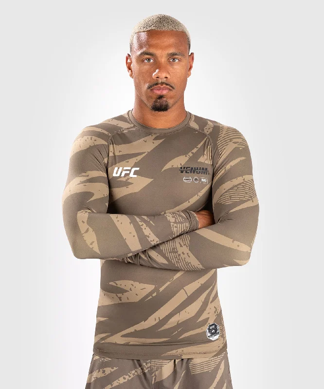 Men's short-sleeve stylish sleek-neutral-casual-new-elastic tee-UFC Adrenaline by Venum Fight Week Performance Long Sleeve Rashguard - Desert Camo