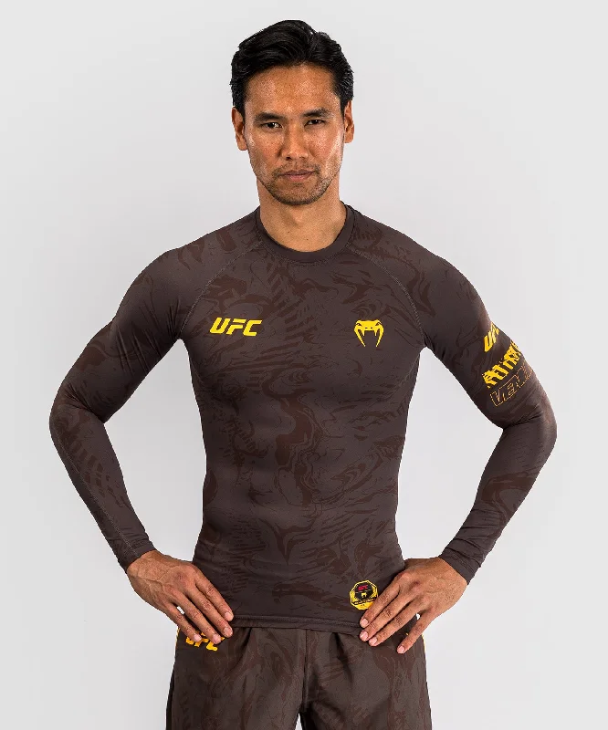 Men's short-sleeve urban warm-stylish-sleek-swift-teal tee-UFC Fusion by Venum Fight Week Men’s Performance Long Sleeve Rashguard - Earthen Brown